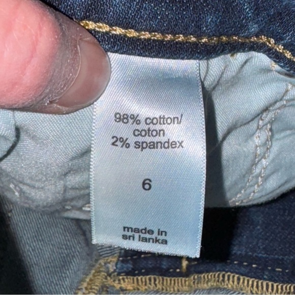 New with Tag Maurices High Rise 3.5” Denim Jean Shorts Size 6 - Picture 9 of 11